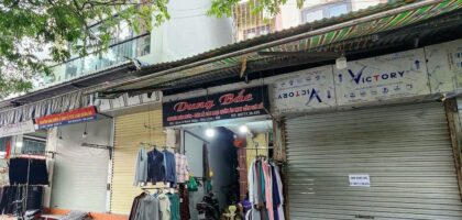 Quay Hang Cho Ninh Hiep Dong Cua Hang Loat Nghi Van Tron Thue